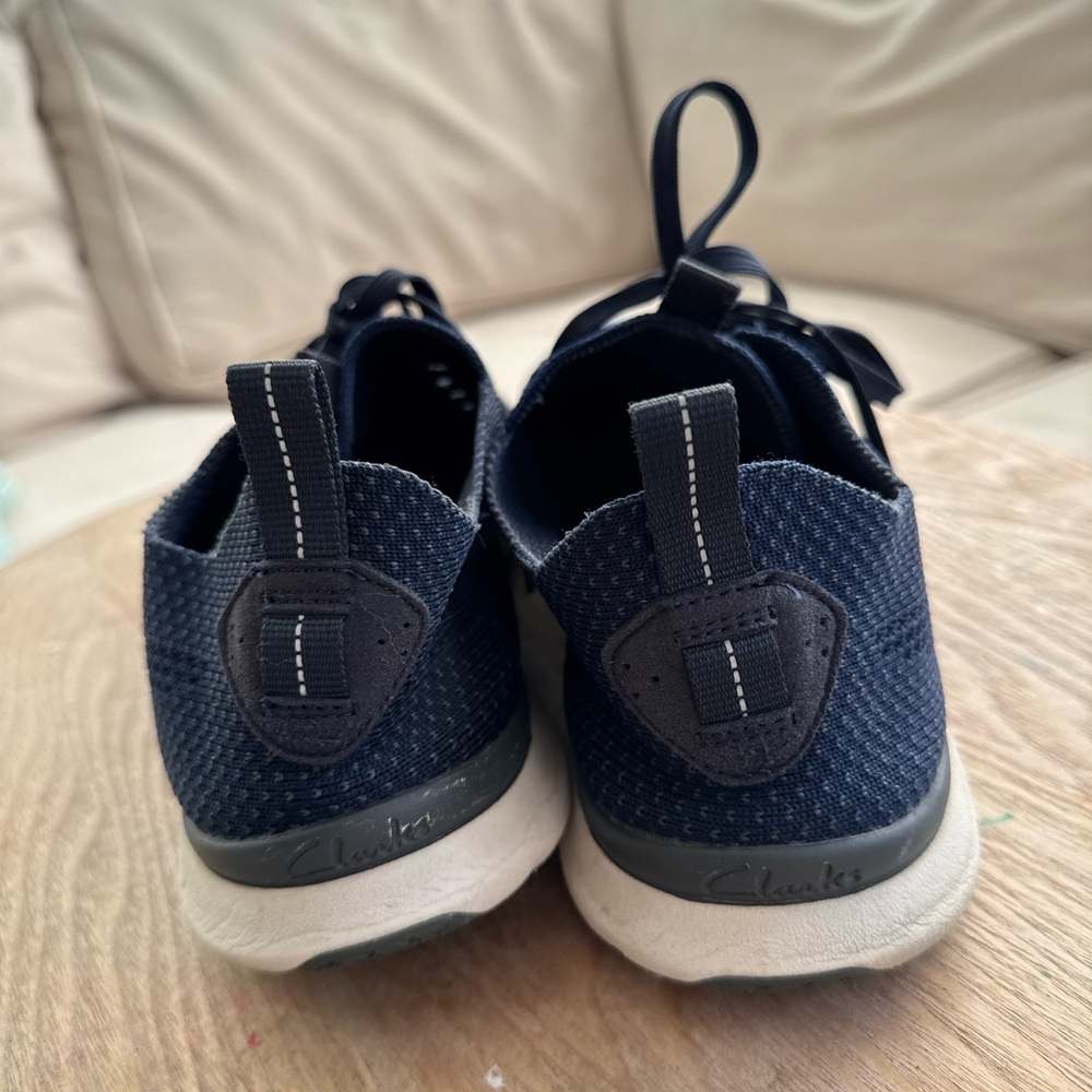CLARKS Navy Knit Trigenic Triken Running Sneakers Size 10 - Picture 5 of 8
